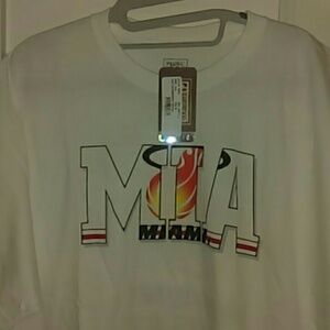 NBA Miami Heat Basketball Men's T-Shirt size XL